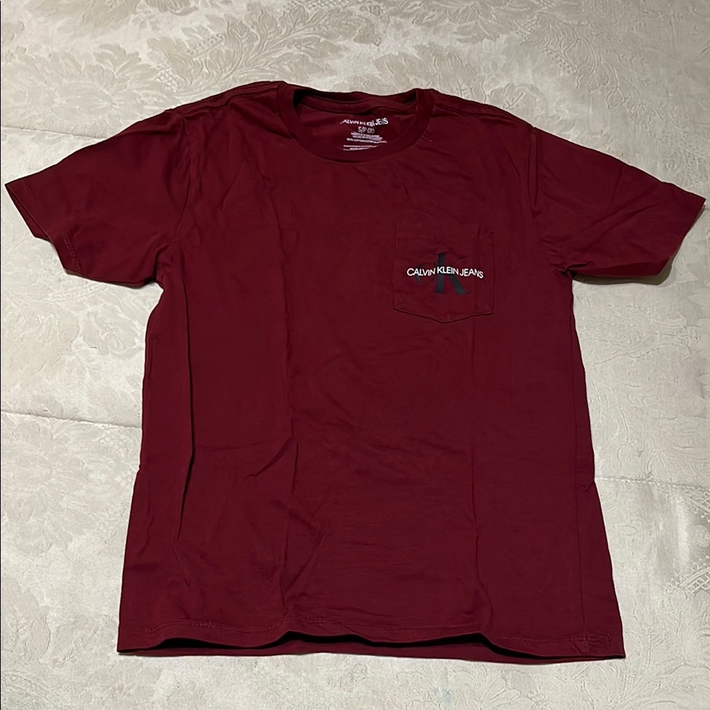 Calvin Klein Men's Red T-Shirt